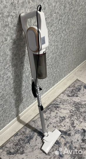 Вертикальный пылесос