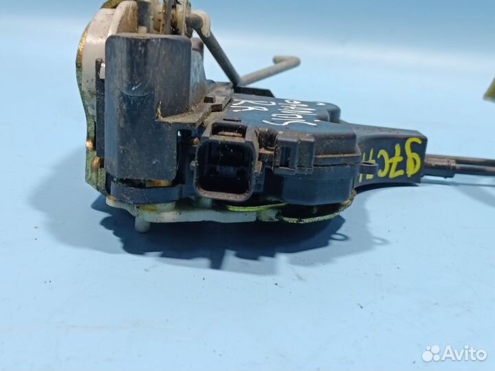 Замок двери задний правый для Mitsubishi Grandis