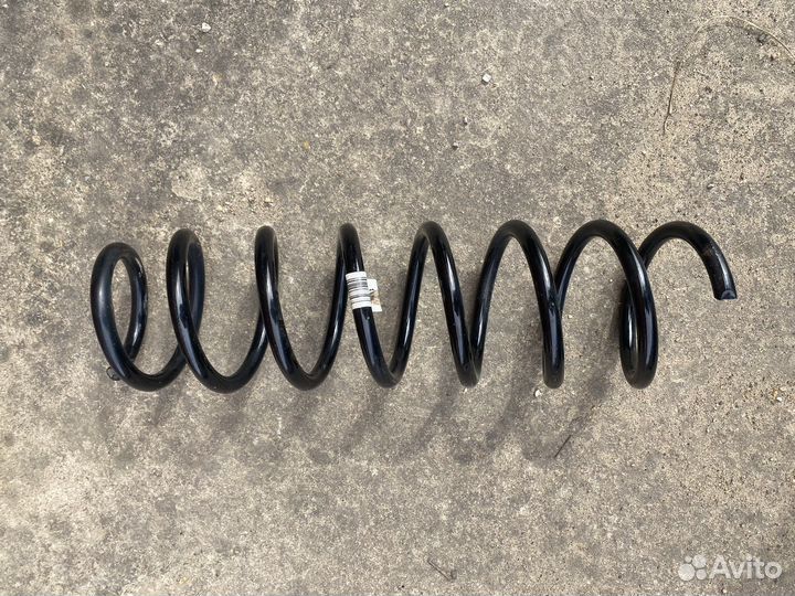 Пружина задняя bmw f10