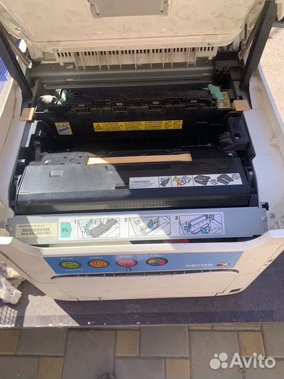 Xerox phaser 6121MFP
