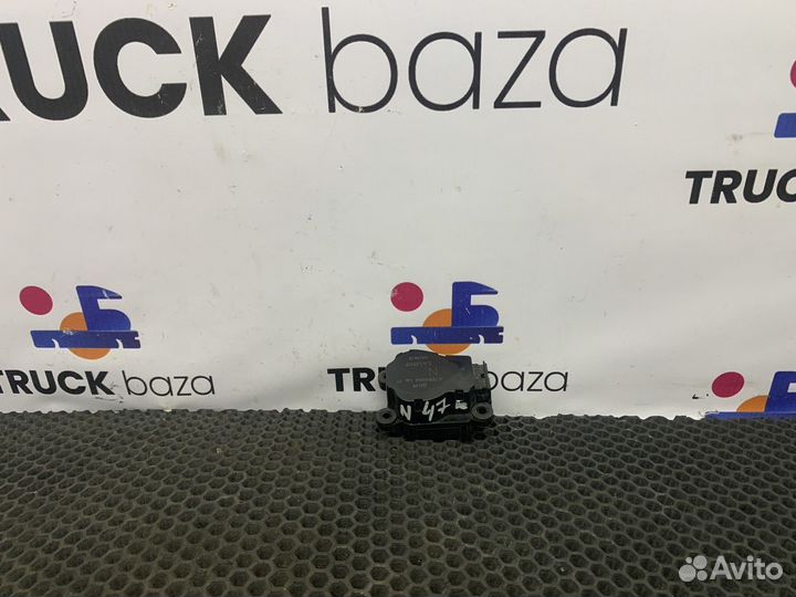 20443812 Моторчик заслонки отопителя