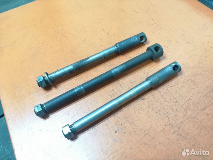 Ось колеса Зид 50 Пилот