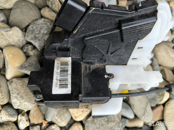 Hyundai Elantra md 2012 замок двери задний левый