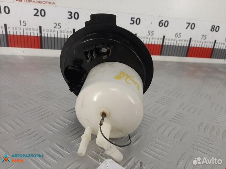 Датчик уровня топлива Volkswagen Touareg 2 2012