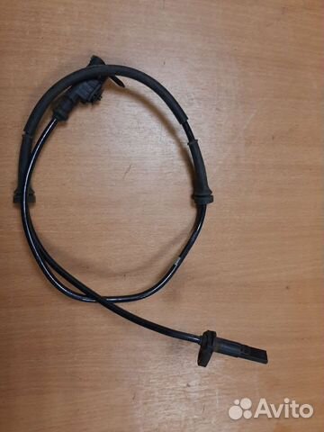 Датчик ABS передний правый Mitsubishi Colt 04-08