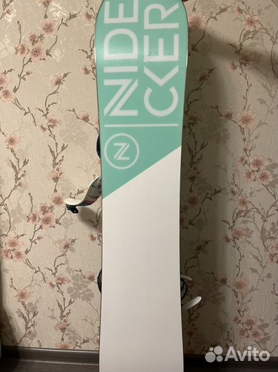 Сноуборд с креплениями