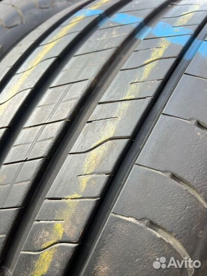 Goodyear EfficientGrip 2 SUV 275/50 R21