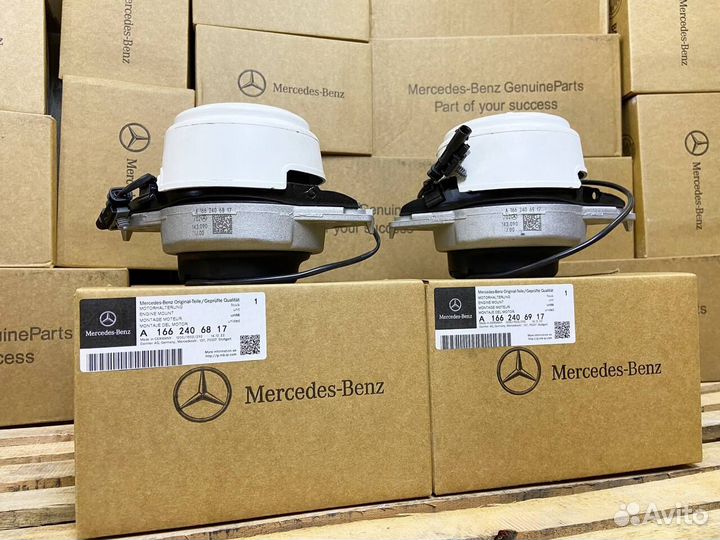 Опора двигателя левая Mercedes A1662406817 GLE