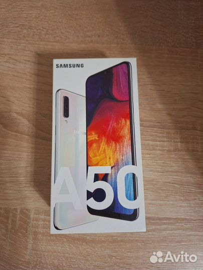 Samsung Galaxy A50, 4/64 ГБ