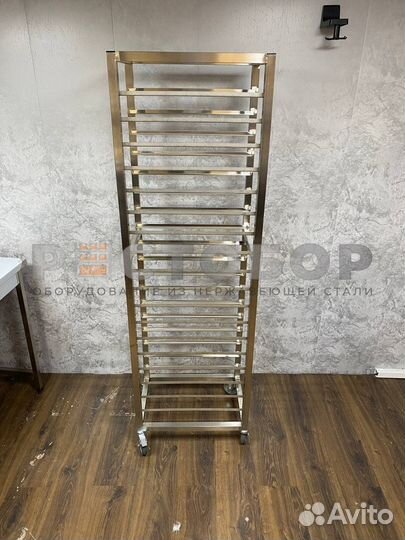 Шпилька для подносов