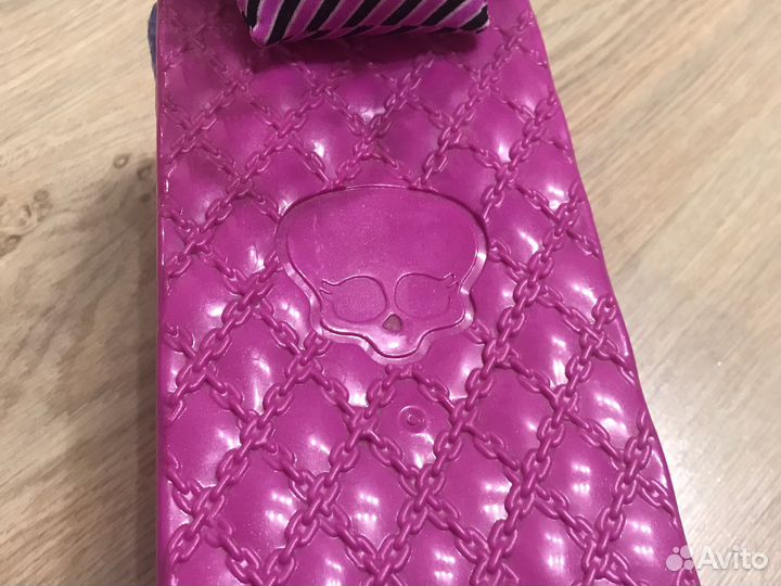 Кровать Monster high