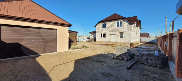 Дом 200 м² на участке 10 сот.