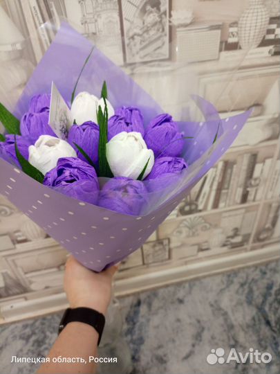 Букет из гофрированной бумаги с конфетами