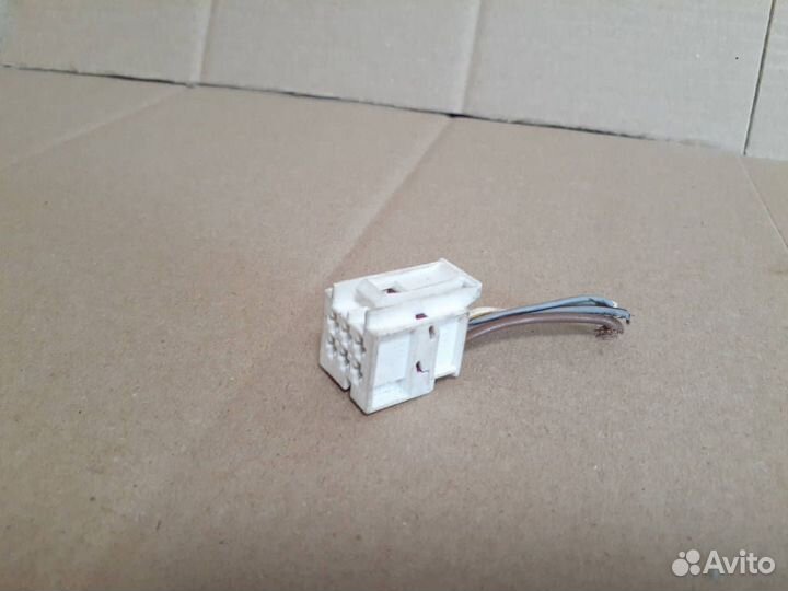 Разъем VAG VW Touareg 6Q0937711E