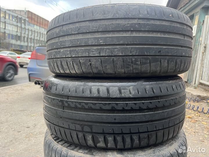 Michelin Pilot Sport 4 225/45 R18 и 255/40 R18