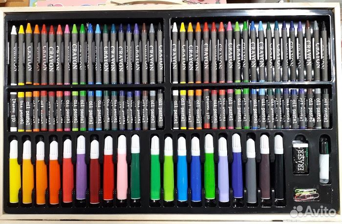 Набор для рисования в чемоданчике