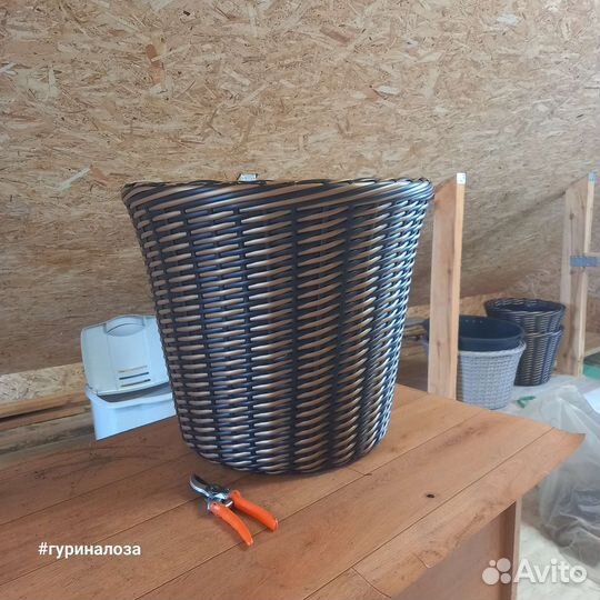 Кашпо из полиротанга