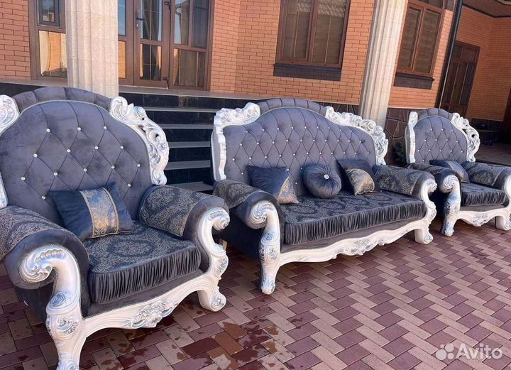 Диван в офис