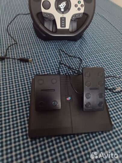 Игровой руль для компьютера