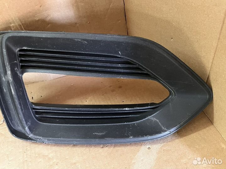 Накладка туманки птф левая Hyundai Solaris 2