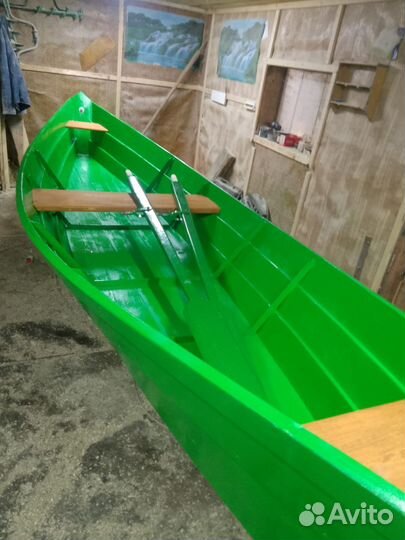 Деревянная лодка