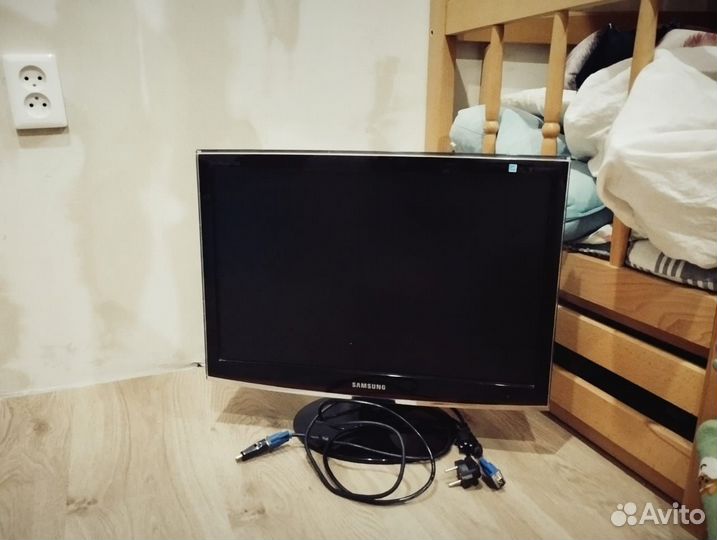 Монитор Samsung syncmaster