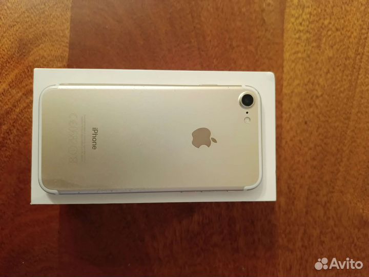 iPhone 7 + чехол