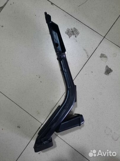 Воздухозаборник воздушного фильтр передний Toyota