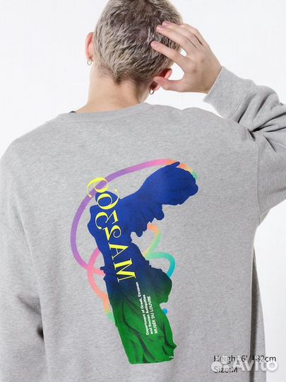 Свитшот louvre archive ut Uniqlo Рзм S(46) Новый с