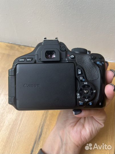 Фотоаппарат Canon 600d body(тушка)