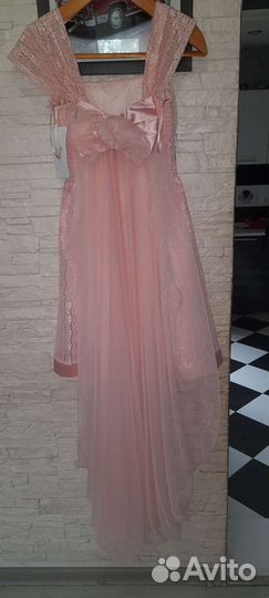 Вечернее платье