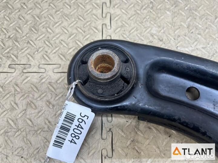 Рычаг передний правый honda mobilio spike