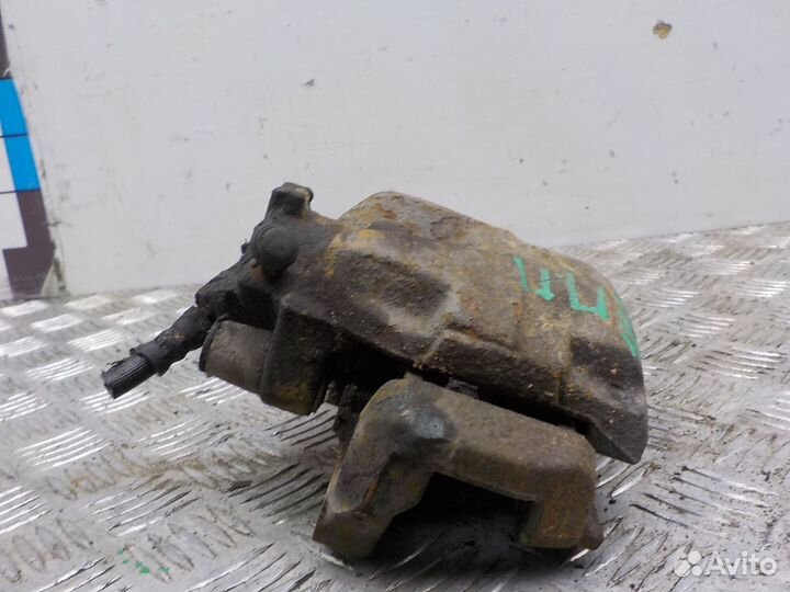 Суппорт тормозной передний правый Renault Fluence