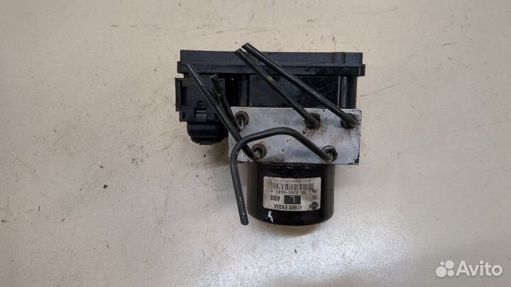 Блок абс, насос Nissan Navara