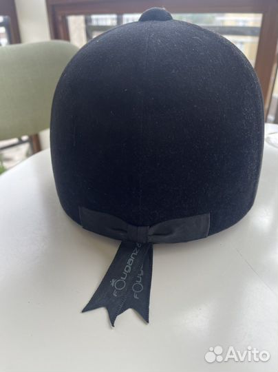 Шлем для катания на лошади