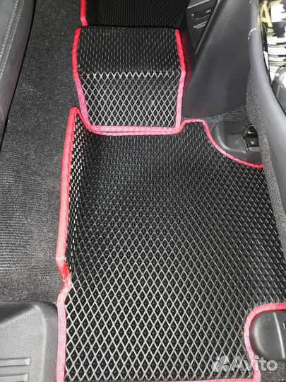 Автомобильные коврики из EVA матери и ковролина