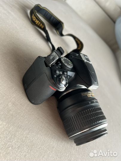 Цифровая фотокамера Nikon D3100