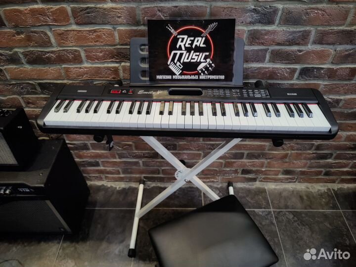 Синтезатор для обучения и сольфеджио