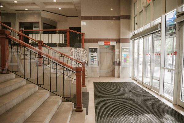 Офис 3076.97 м²