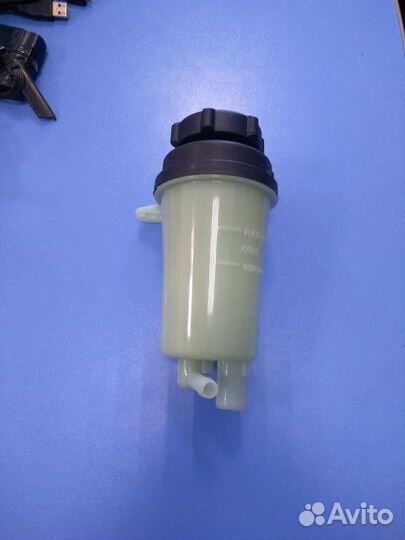 Бачок гур Ford Focus II 1,6л