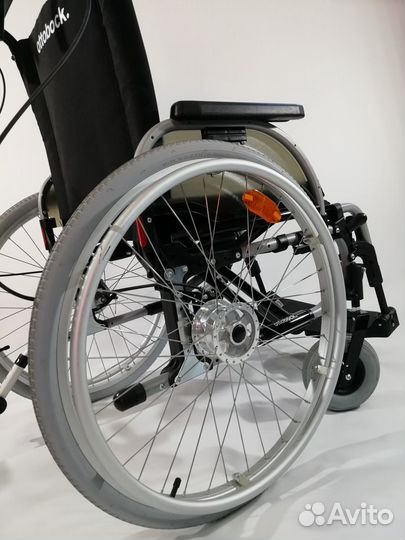 Инвалидная коляска Отто Бокк с подголовником