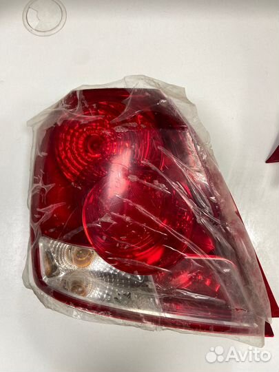Фонарь задний наружный левый Chevrolet Aveo T200