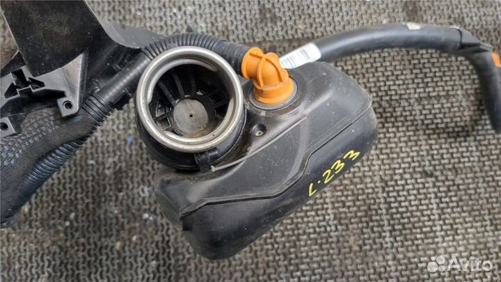 Горловина заливная топливная Mercedes ML W166 2011