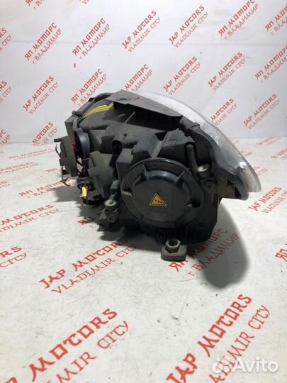 Фара ксеноновая правая Volkswagen Passat Cc седан