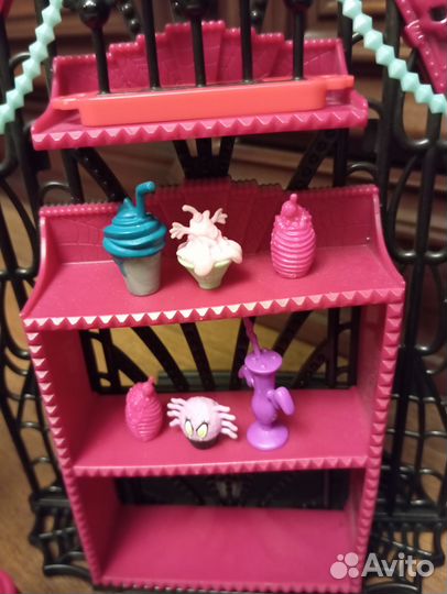 Гримерная Монстр Хай