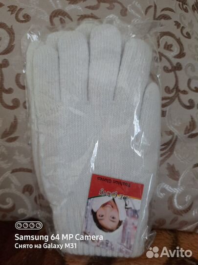 Перчатки женские новые шерстяные