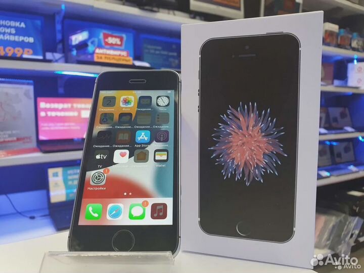 Новый Apple iPhone SE 64 Gb (без камер)