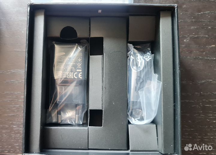 Беспроводное зарядное устройство Samsung