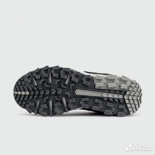 Кроссовки Columbia Ivo Trail Black / White