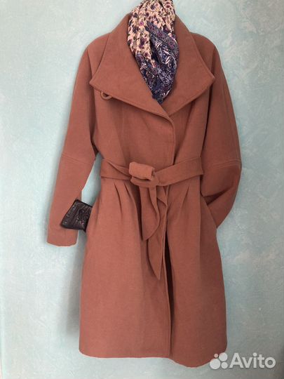 Образ весенний. Пальто, брюки, белая блузка